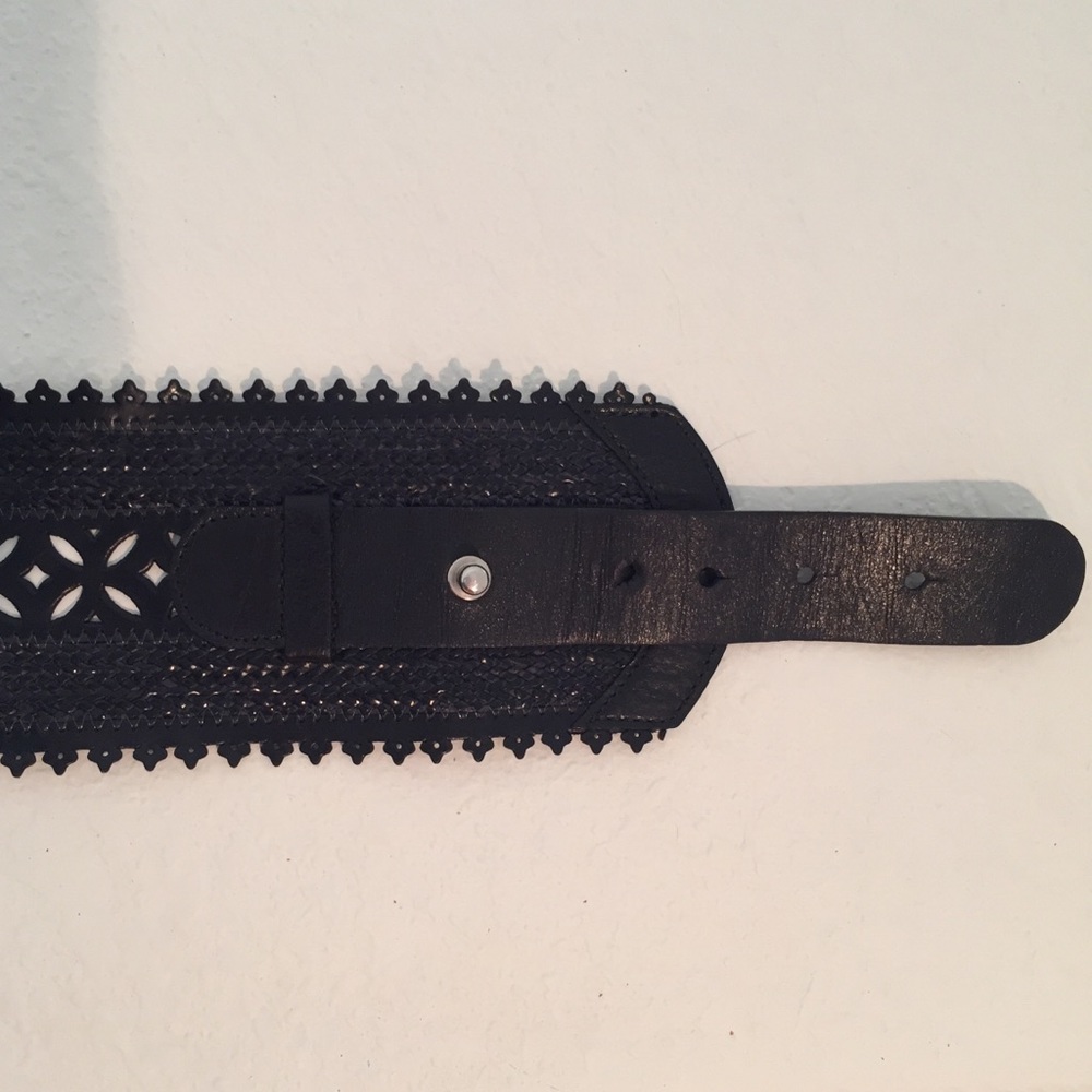 STREETS AHEAD Black Lace Leather Hipster Belt - Picture 4 of 8